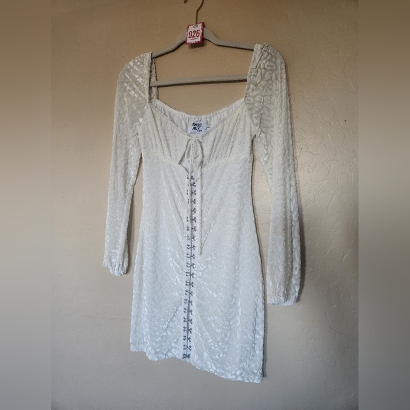 Princess polly velvet leopard dress - Picture 2 of 6